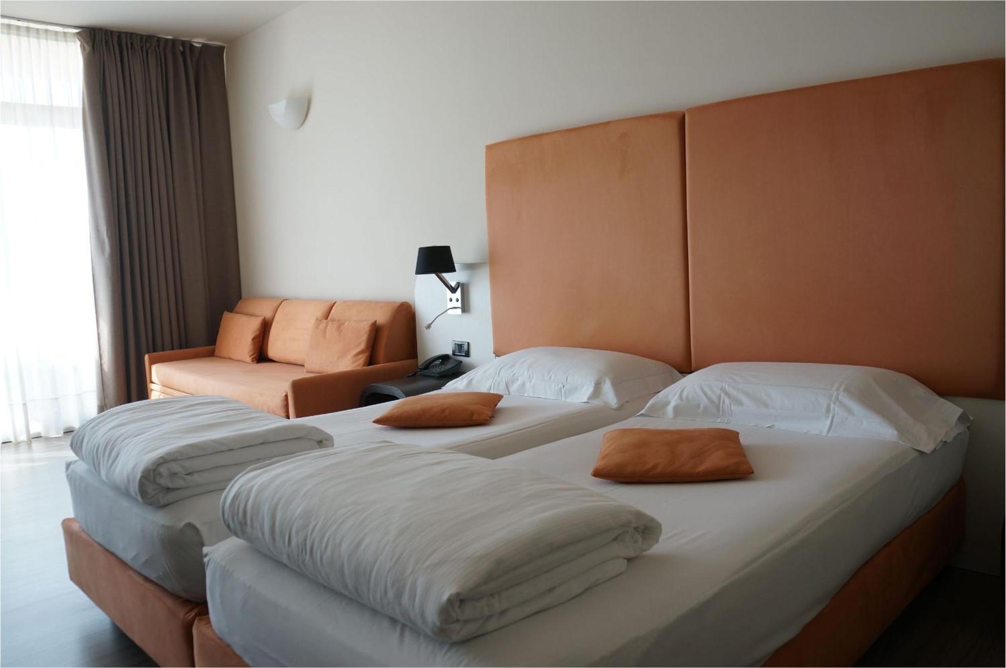 Majestic Palace Malcesine Habitación foto