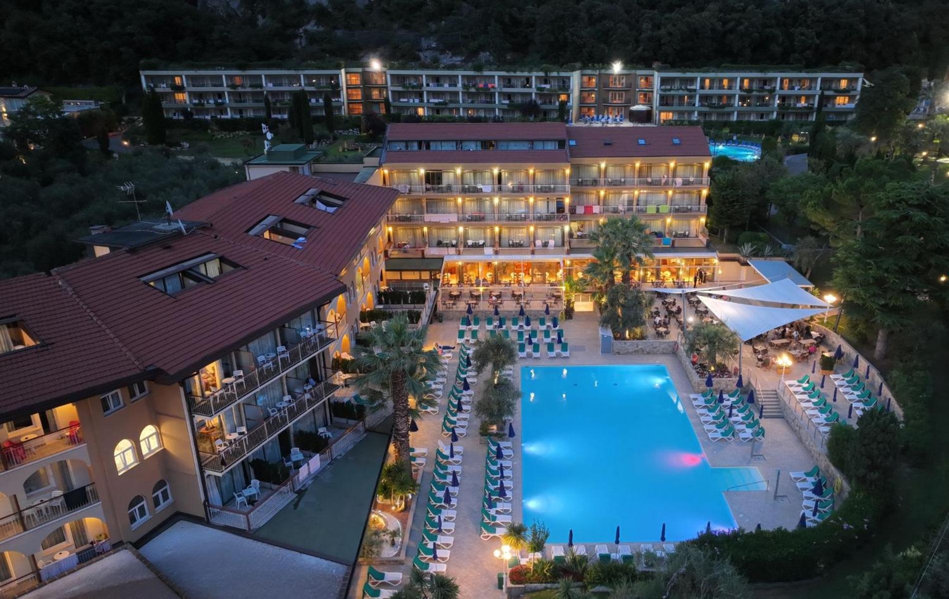 Majestic Palace Malcesine Exterior foto
